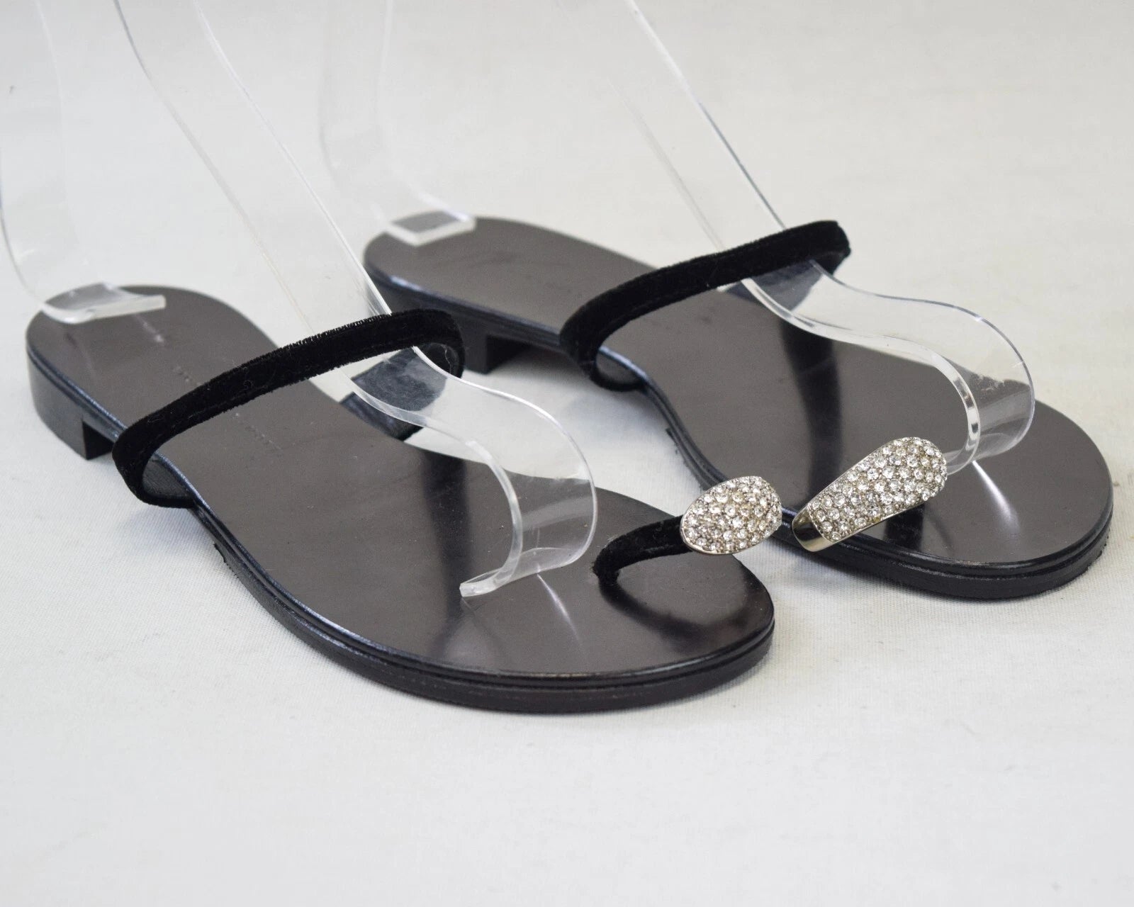 NEW GIUSEPPE ZANOTTI NuvoRock Ring Sandals 36.5 Black Crystal Embellished 6.5