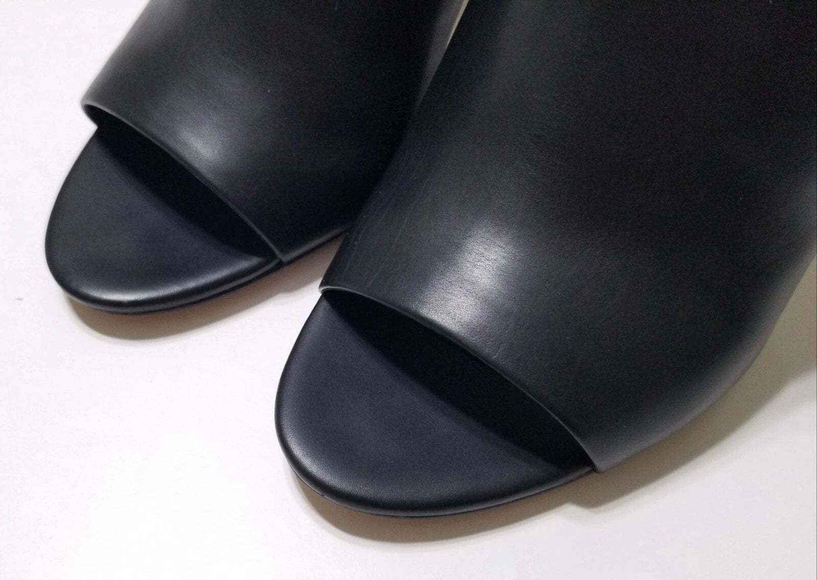 NIB Vince Alora Leather Block Heel Slide Sandal in Black Size 9 $295