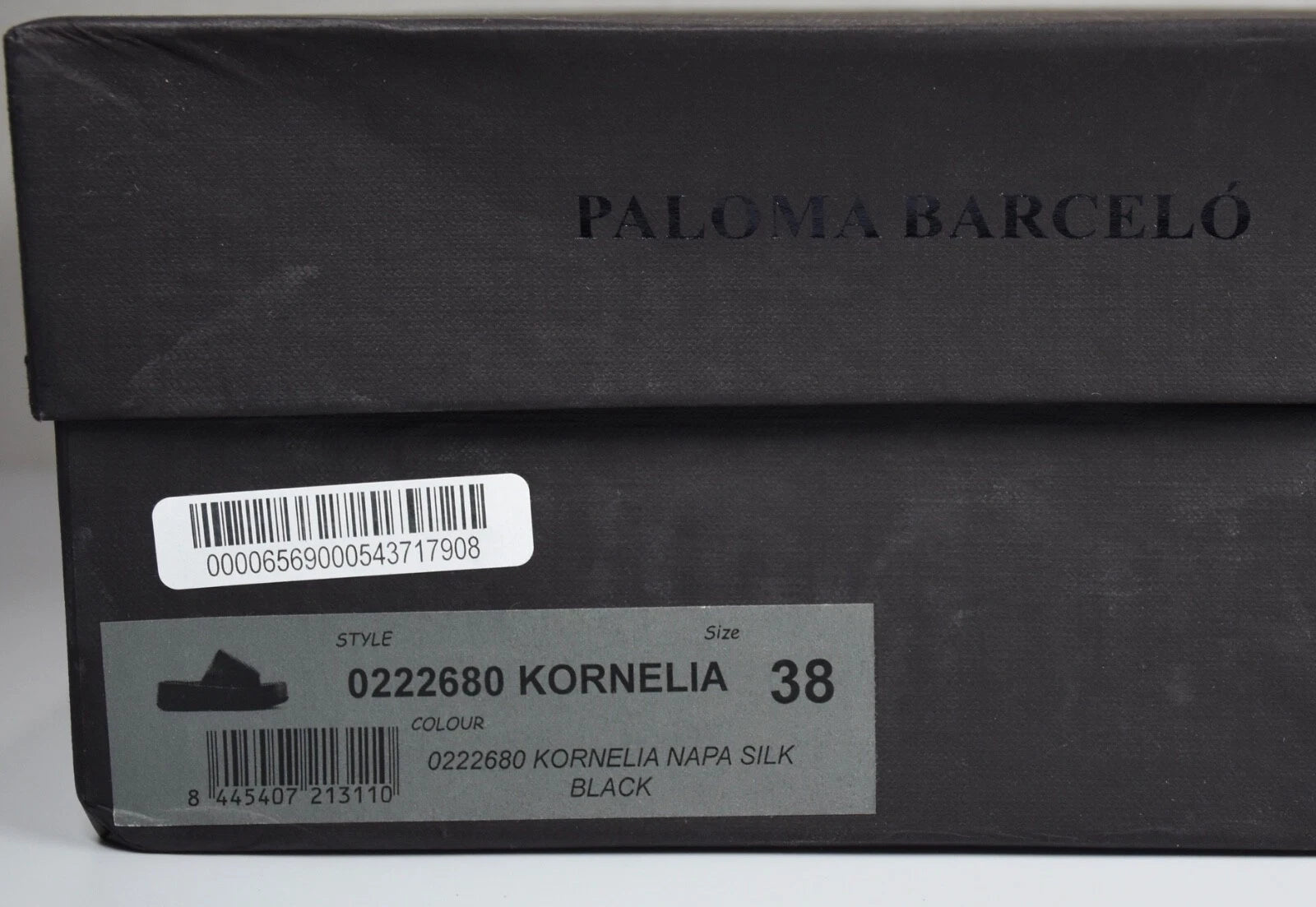 PALOMA BARCELO NIB $370 KORNELIA BLACK LEATHER PLATFORM SLIDE SANDAL. EU38/US8