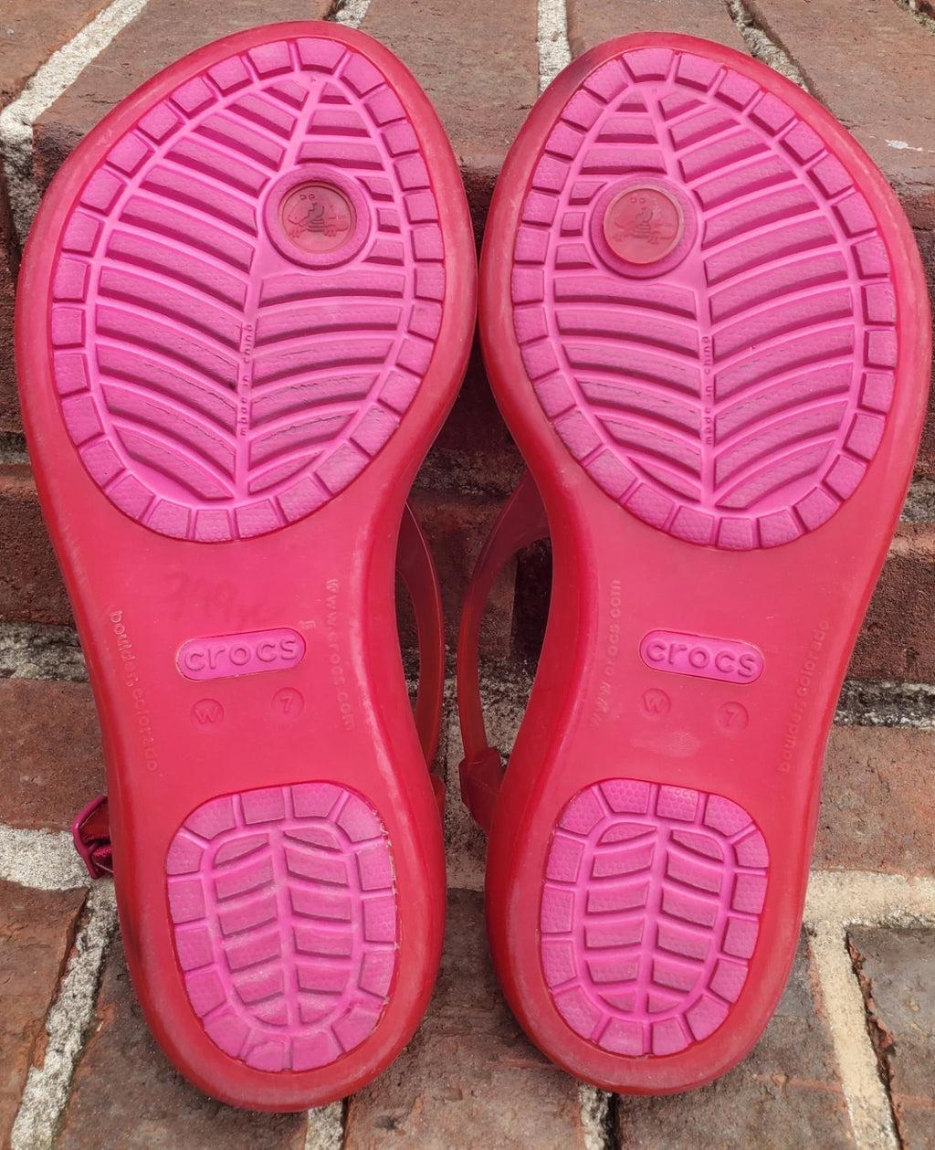 🐊CROCS●Sexi💋Serena●Flip Flop/ Thong/Slingback●Sz.7●Good/Clean Cond●HOT PINK💗