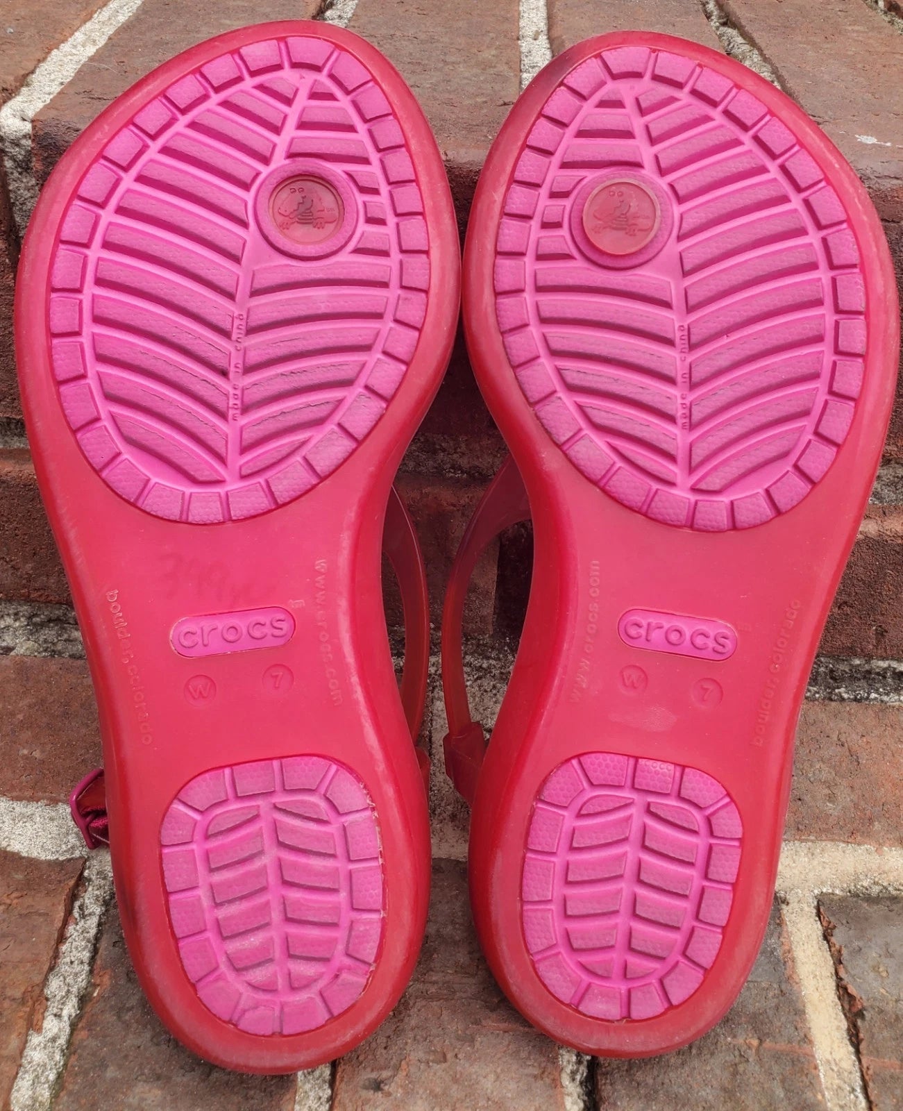 🐊CROCS●Sexi💋Serena●Flip Flop/ Thong/Slingback●Sz.7●Good/Clean Cond●HOT PINK💗