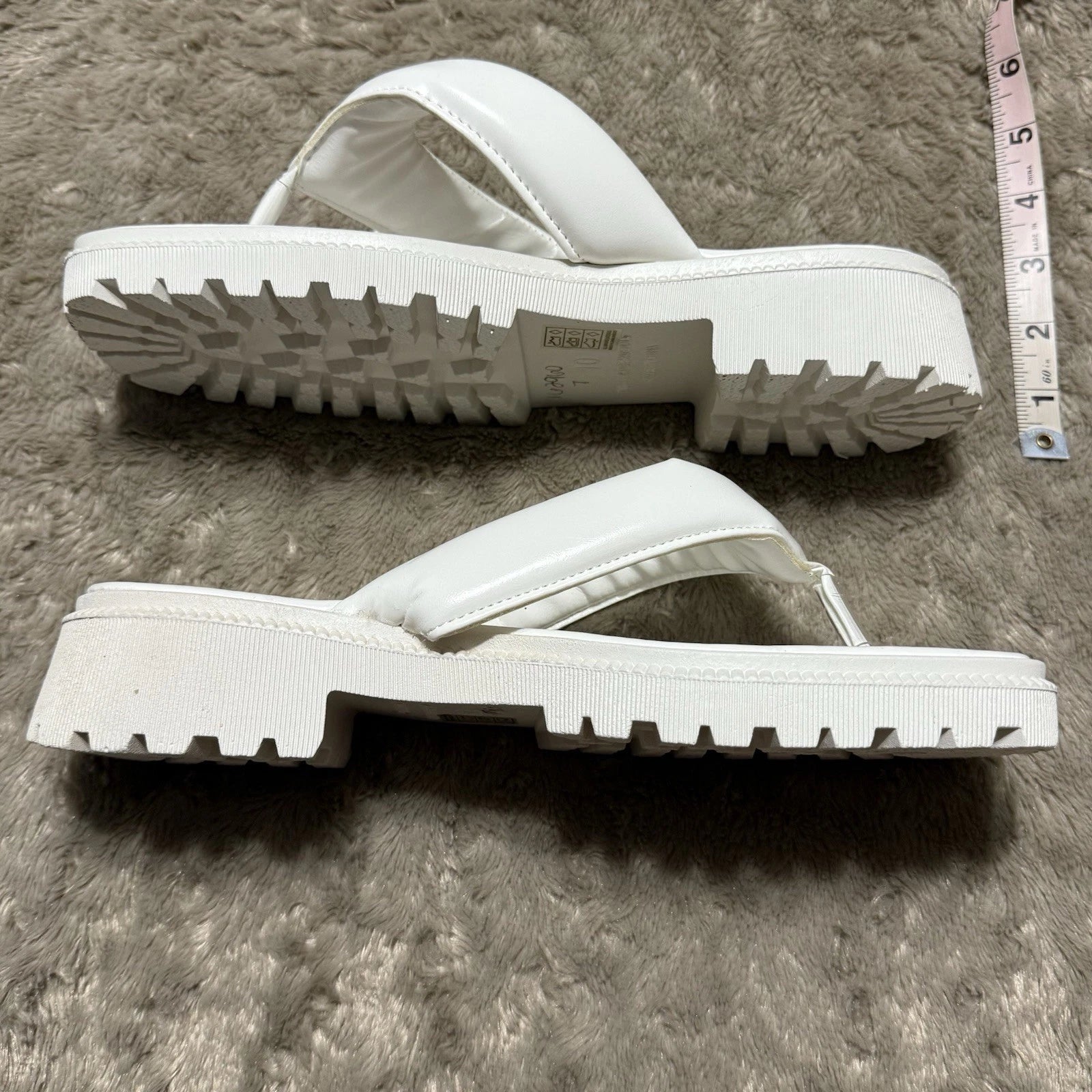 Sole Mates White SlipOnPlatform Wedge Flip Flop Thong Sandals Womens Sz 10- NEW