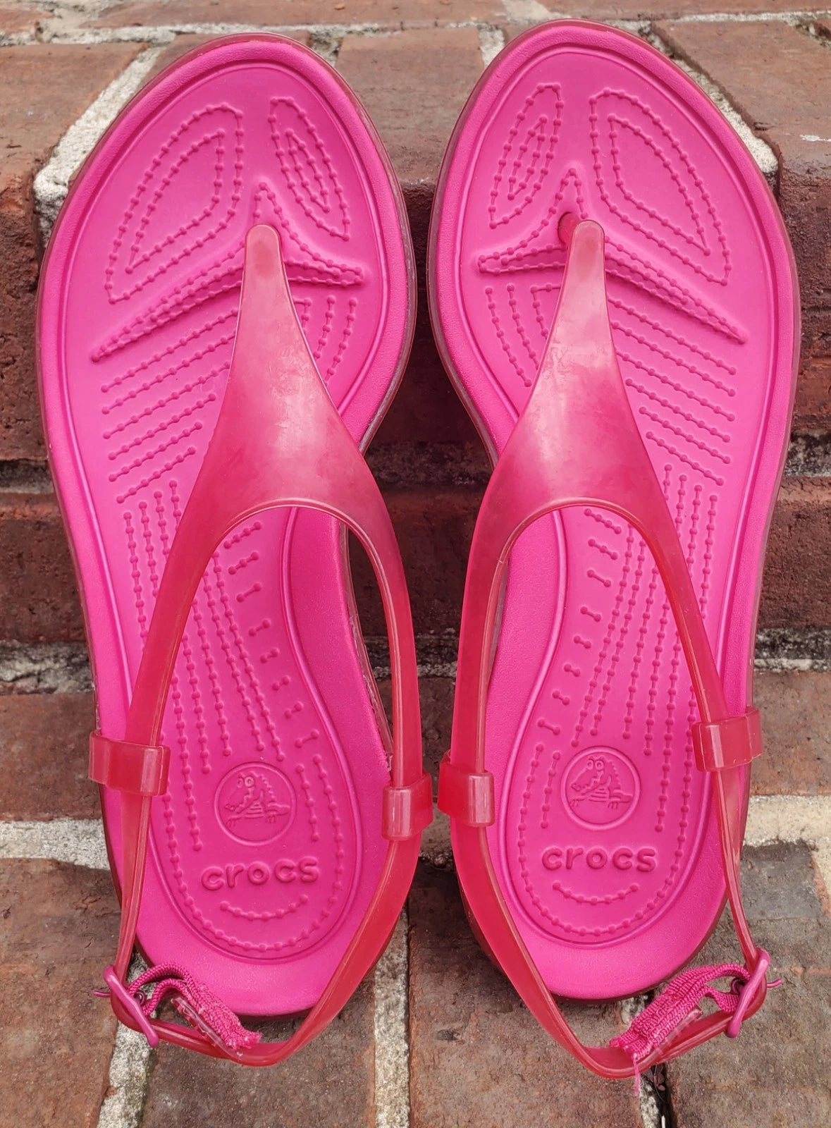 🐊CROCS●Sexi💋Serena●Flip Flop/ Thong/Slingback●Sz.7●Good/Clean Cond●HOT PINK💗