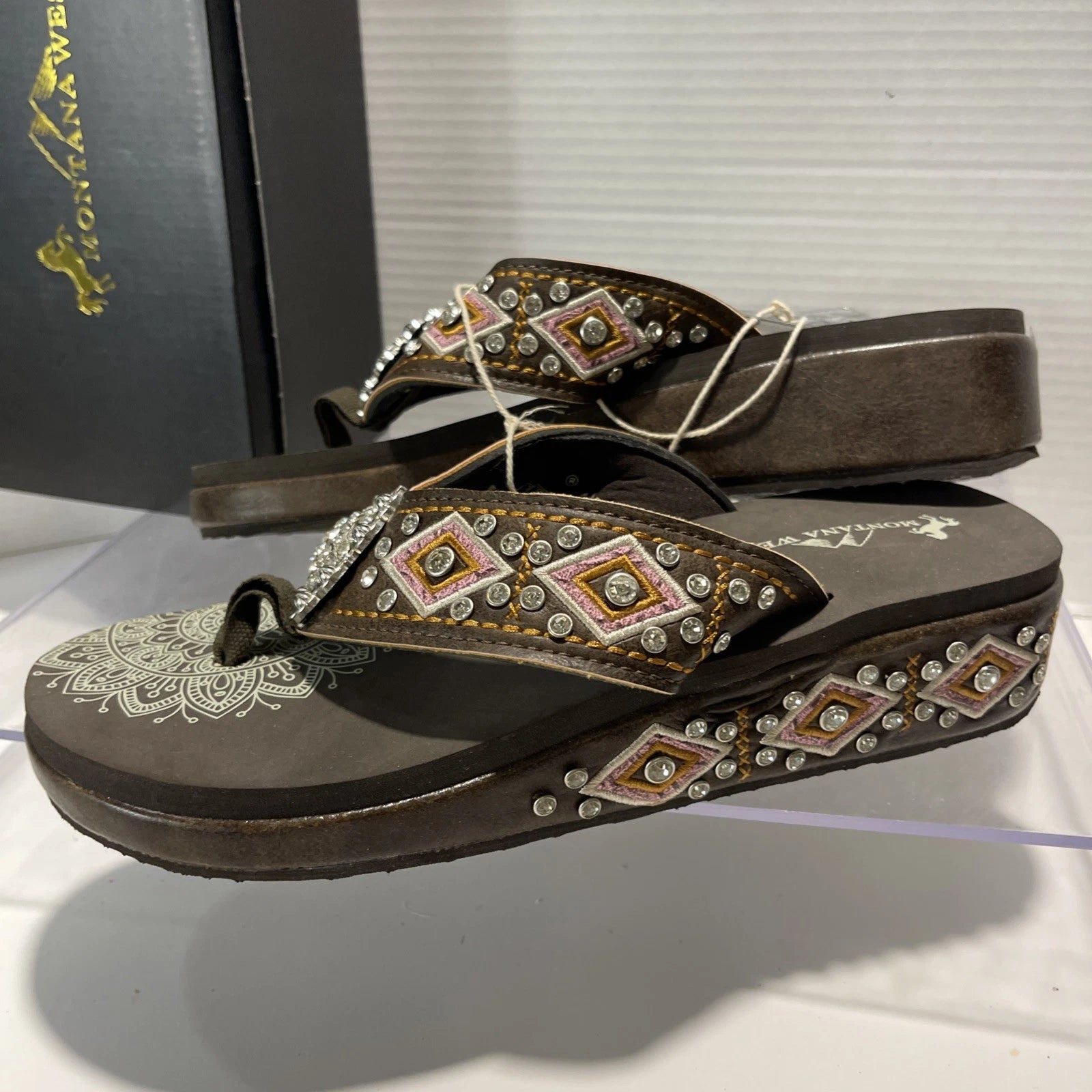Montana West Embroidered Rhinestones Conch Western Style Wedge Sandals Sz11-11.5