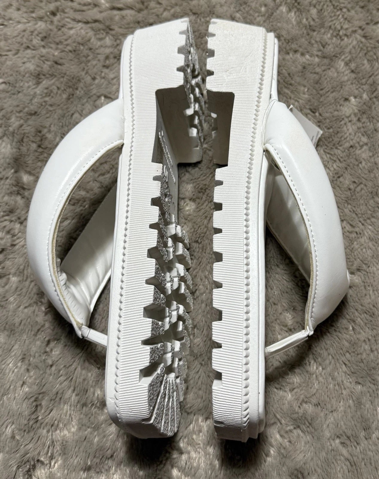 Sole Mates White SlipOnPlatform Wedge Flip Flop Thong Sandals Womens Sz 10- NEW