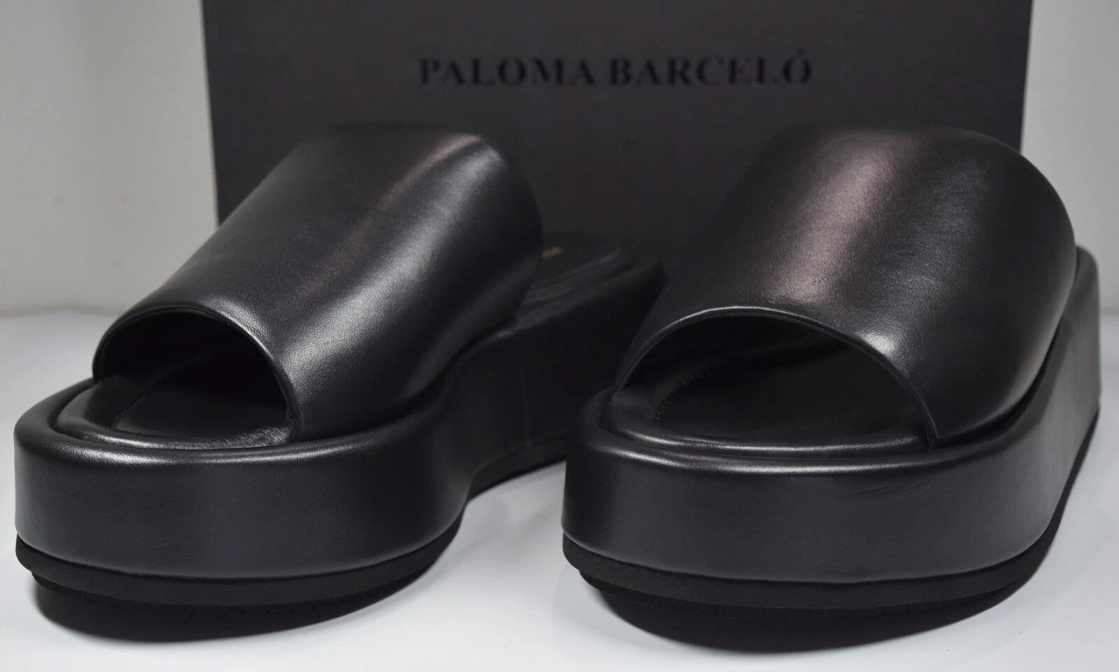 PALOMA BARCELO NIB $370 KORNELIA BLACK LEATHER PLATFORM SLIDE SANDAL. EU38/US8