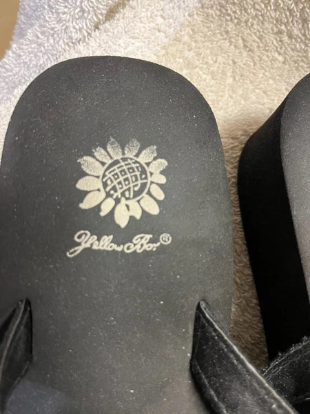Yellow Box-style Desiree- Black Sequin Thong Flip Flops Womans Size 9