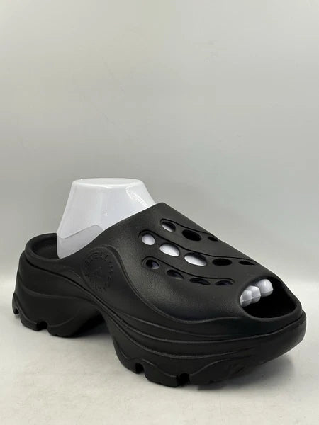 Adidas x Stella McCartney Clog Sandal / Triple Black / GW2050 EU 42 Read Sizing