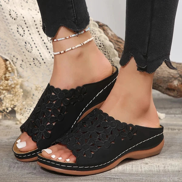 Women Elegant Floral Comfort Sandals – Hollow-Cut Stylish Wedge Versatile Slides