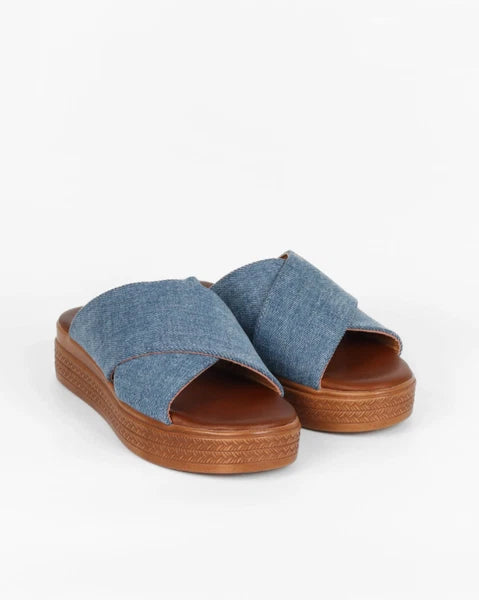 Women's Casual Suede Crossover Open Toe High Platform Mule Sandals / Sliders