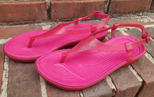 🐊CROCS●Sexi💋Serena●Flip Flop/ Thong/Slingback●Sz.7●Good/Clean Cond●HOT PINK💗