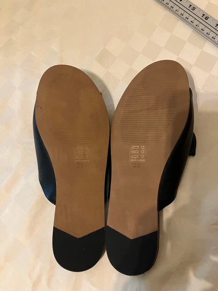*READ* Anthropologie Black Leather Slide  Sandals 36 / 6 Adjustable bow