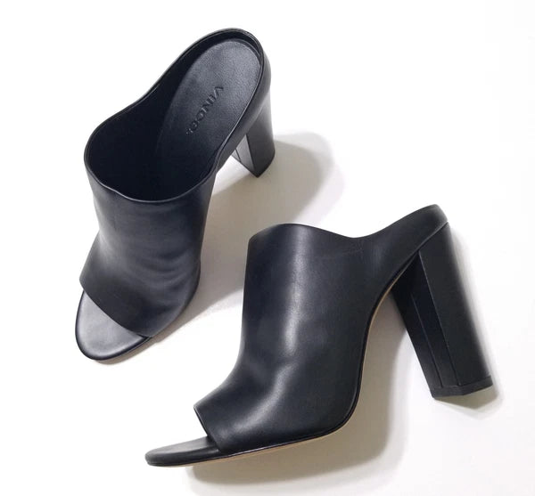 NIB Vince Alora Leather Block Heel Slide Sandal in Black Size 9 $295