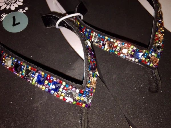 Yellow Box Womens Saydee Jeweled Rhinestone Multi Sparkle Flip Flop Sandals NWOB