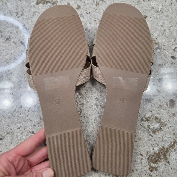 Olivia Jaymes Women's Nessa Raffia Suede Slides Sandals Beige Size 10 New