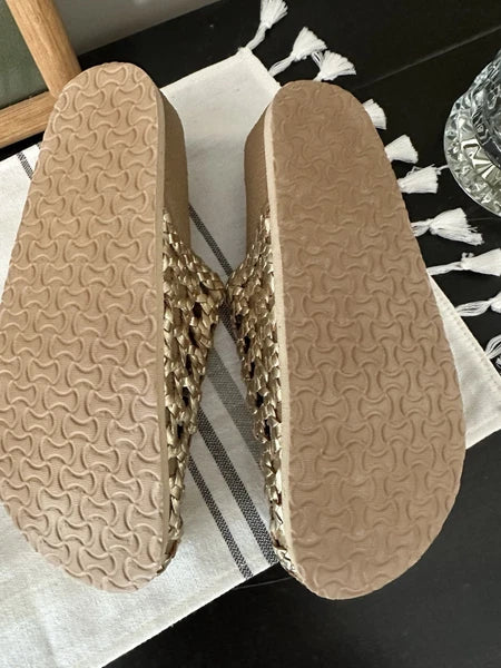 ⭐️⭐️ NEW Macarena Huarache Gold leather Woven Sandals Slides sz 5 NWOB style 004