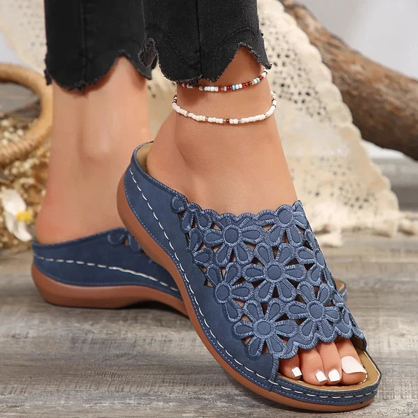 Women Elegant Floral Comfort Sandals – Hollow-Cut Stylish Wedge Versatile Slides
