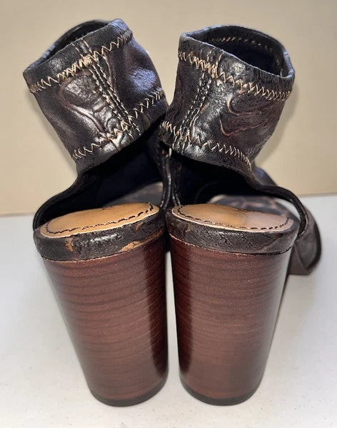 Patricia Nash Pace Fabric Slingback Mule Sandals Size 8 Embossed Floral Bronze