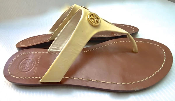 TORI BURCH Women's IVORY LEATHER STRAP FASHION FLIP FLOPS SZ 7M VERY GOOD+ COND.