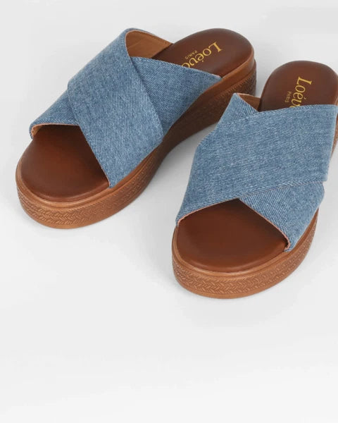 Women's Casual Suede Crossover Open Toe High Platform Mule Sandals / Sliders