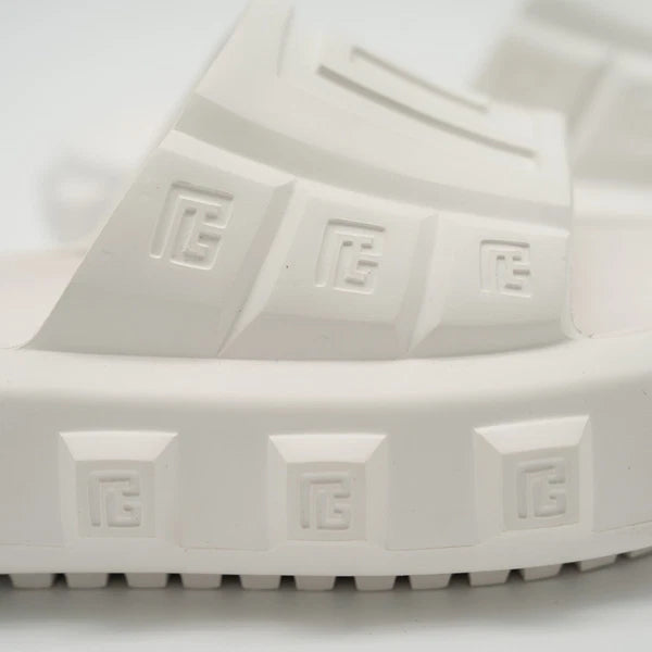 size 38-39 Balmain White Ari Women Rubber Slip On Slides Sandal Embossed Logo