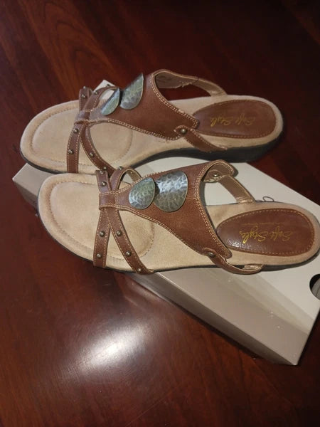 Soft Style Lt. Brown Slide Sandals With Metal Details 1" heel Sz 9.5 New In Box