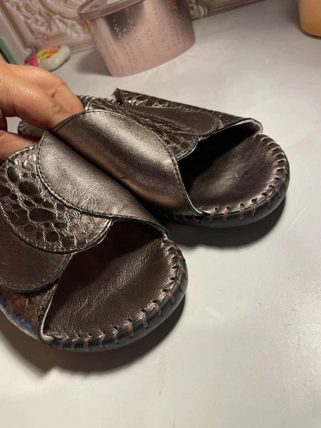 La Plume Women's Paola Sandal Leather Anatomical Footbed Women's SZ 38